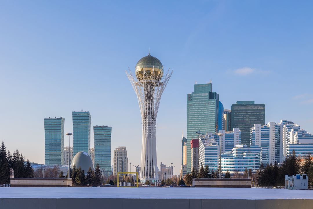 Астана 1 день. Бульвар Нуржол Астана. Башня Байтерек. Всемирный торговый центр в Астане. Панорамные фото Астаны.